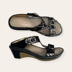 Alegria bronze Wedge Sandals